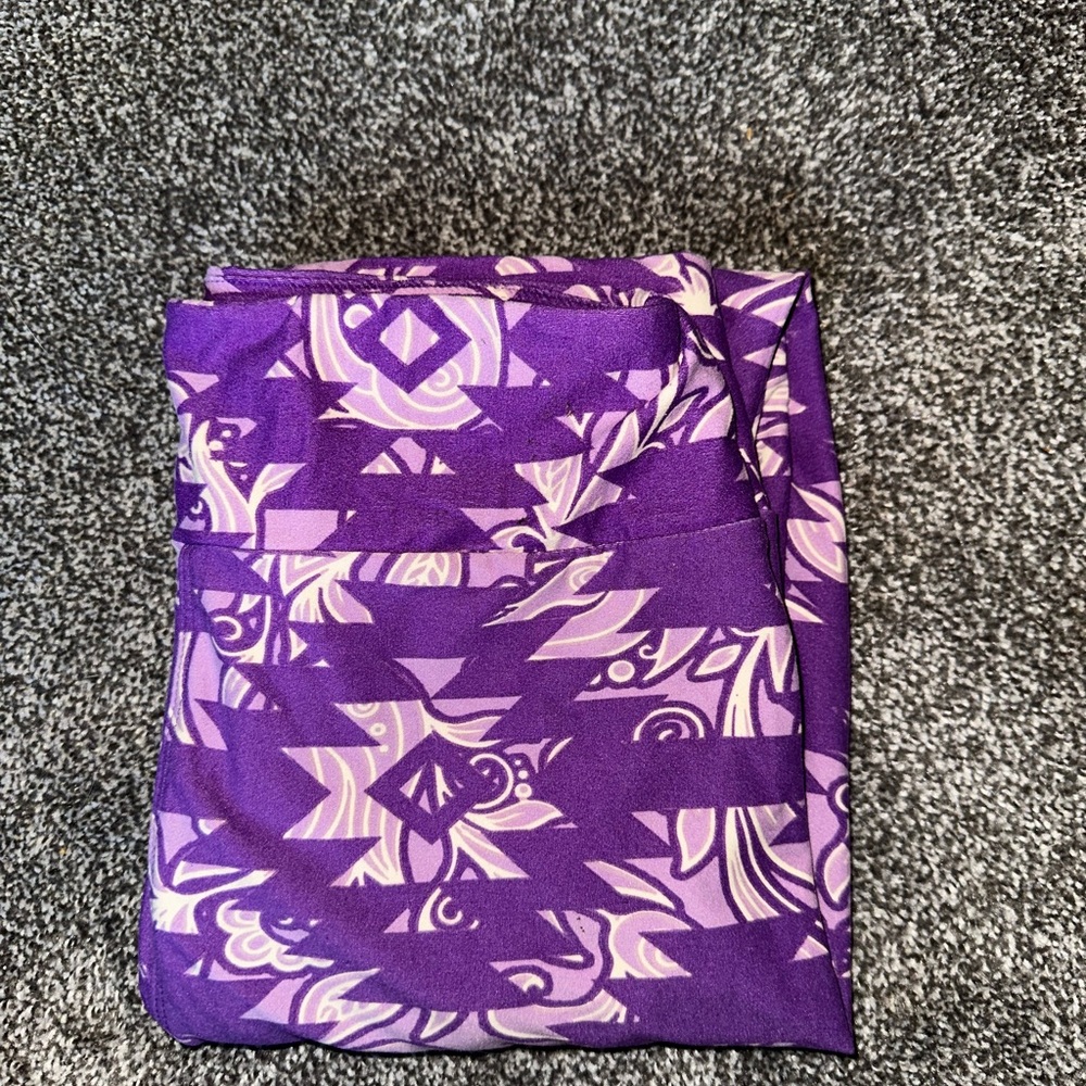 LuLaRoe Purple and White Patterned Fabric